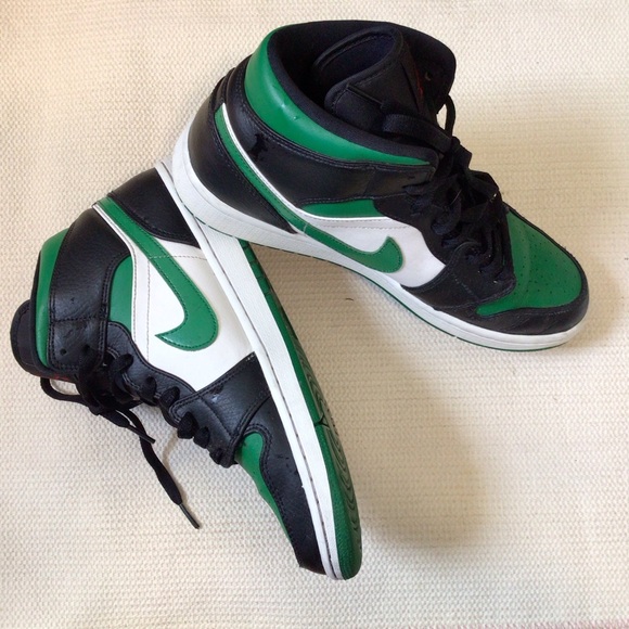 Nike Air Jordan 1 Green Toe Mids size 10 - Picture 4 of 10